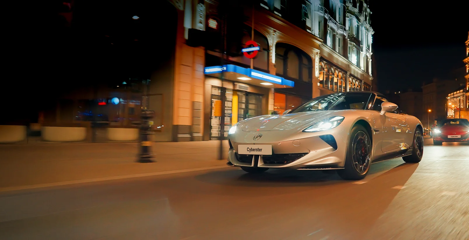 Baner modelu MG Cyberster